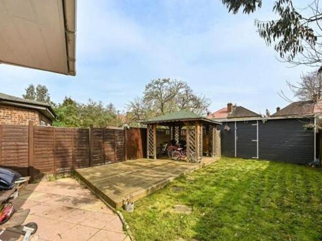 House for sale in Twickenham, Greater London