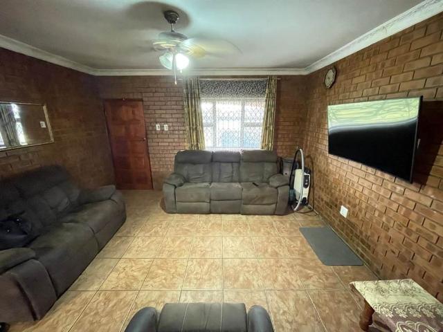 House for sale in Ugu District Municipality, Kwazulu-natal