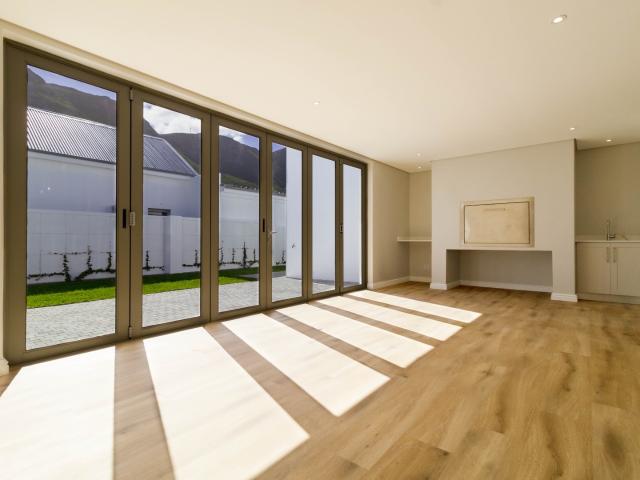 House for sale in Baardskeerdersbos, Western Cape
