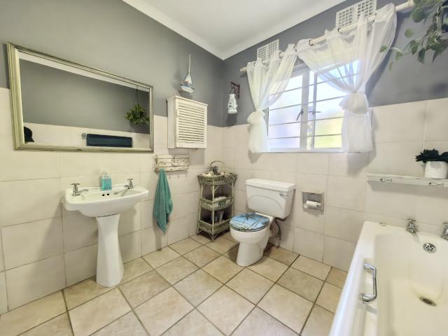 House for sale in Kingsburgh, Kwazulu-natal