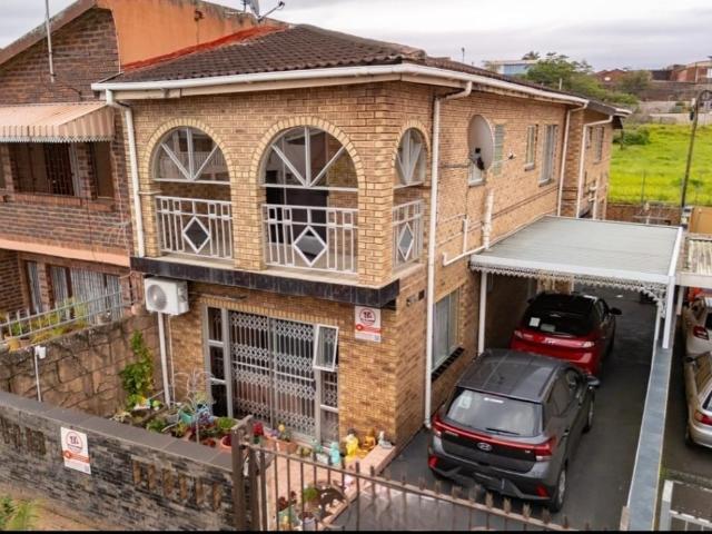 House for sale in Chatsworth, Kwazulu-natal