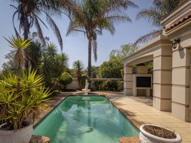 House for sale in Hartbeespoort Dam Nature Reserve, North West