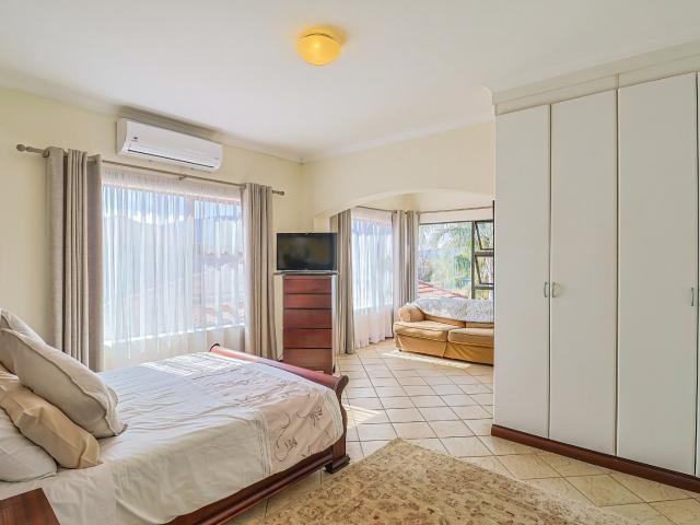 House for sale in Hartbeespoort Dam Nature Reserve, North West