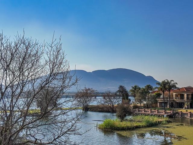 House for sale in Hartbeespoort Dam Nature Reserve, North West