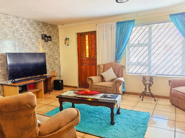 House for sale in Mitchells Plain, Western Cape