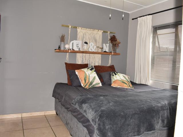 House for sale in Kingsburgh, Kwazulu-natal