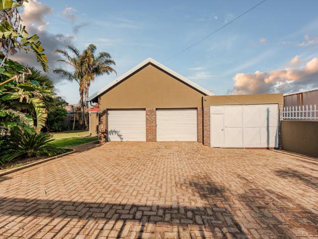 House for sale in Nooitgedacht, Gauteng