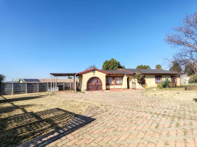 House for sale in Roodepoort