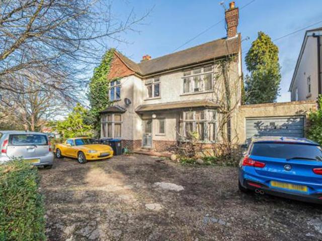House for sale in Horsell, Woking