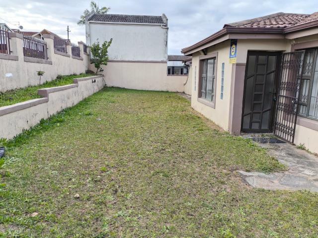 House for sale in Chatsworth, Kwazulu-natal