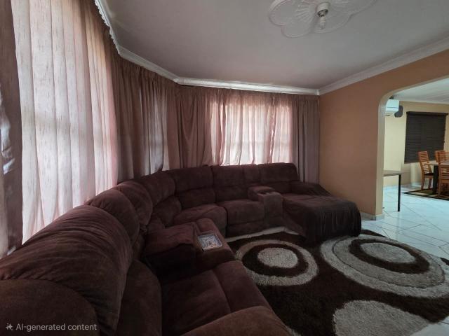 House for sale in Phoenix, Kwazulu-natal