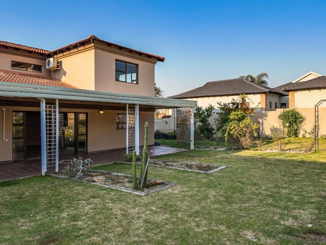 House for sale in Hartbeespoort Dam Nature Reserve, North West