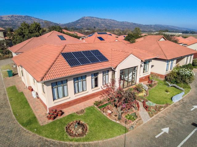 House for sale in Hartbeespoort Dam Nature Reserve, North West