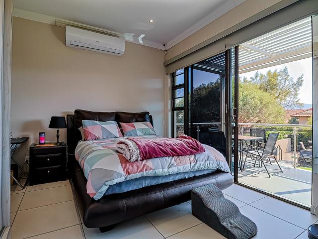 House for sale in Hartbeespoort Dam Nature Reserve, North West