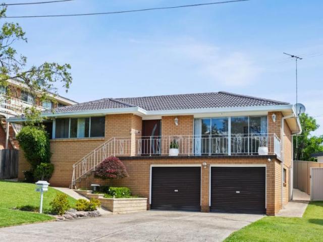 House for sale in Hall, District of Hall