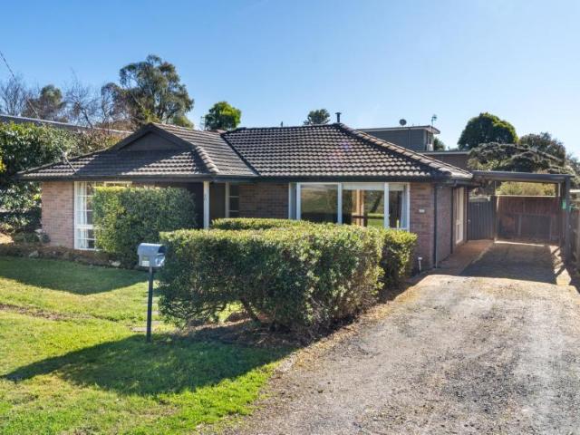 House for rent in Gisborne, Victoria