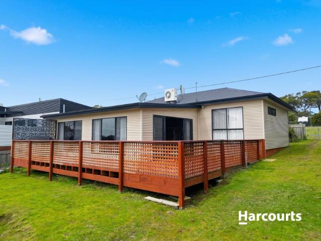 House for sale in Greens Beach, West Tamar