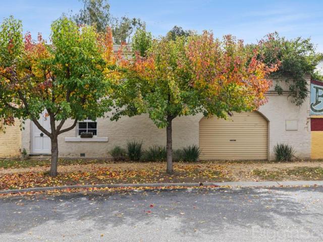 House for sale in Guildford, Victoria
