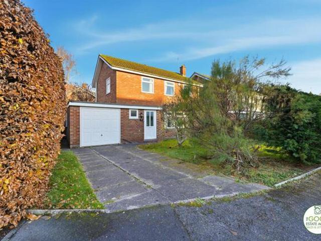 House for sale in Handforth