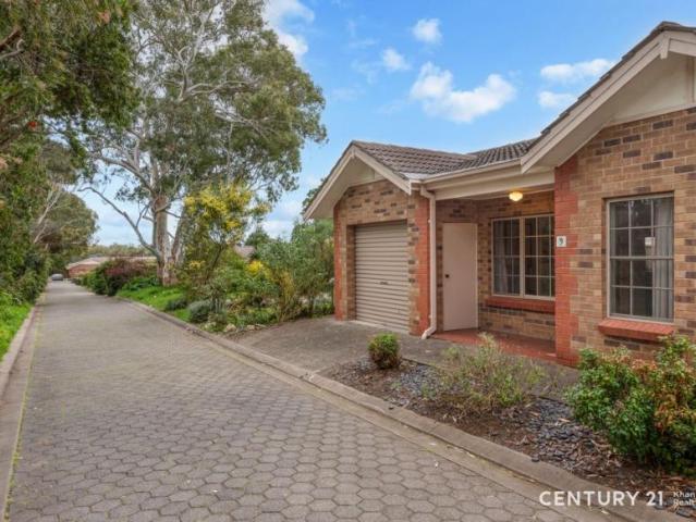 House for sale in Victoria