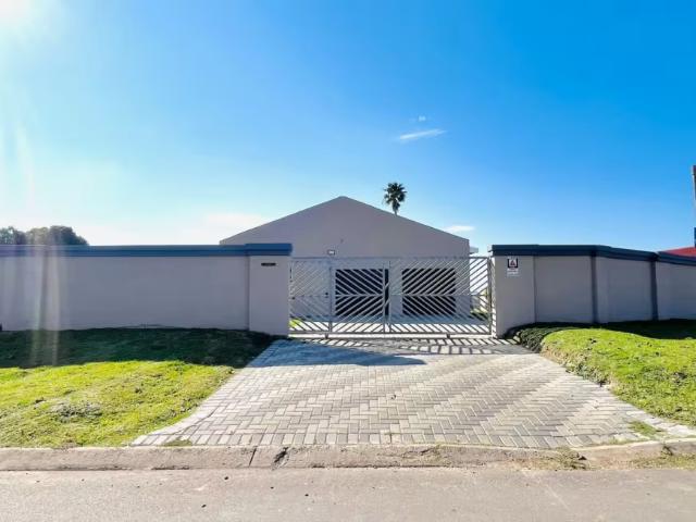 House for sale in East London, Eastern Cape