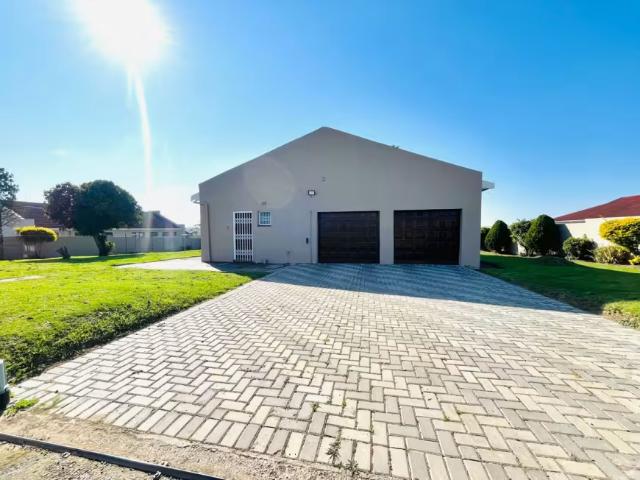 House for sale in East London, Eastern Cape