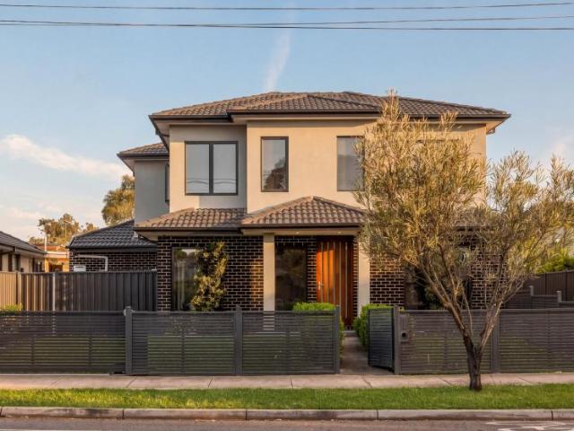 House for sale in Heidelberg West, Melbourne