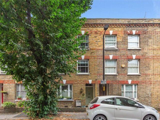 House for sale in Cat Hill, England