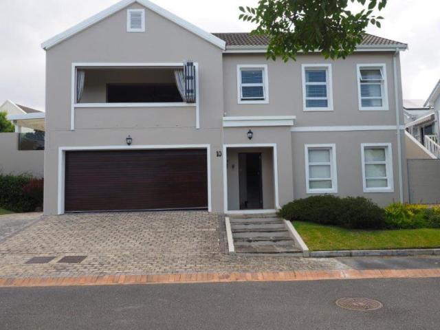 House for sale in Baardskeerdersbos, Western Cape