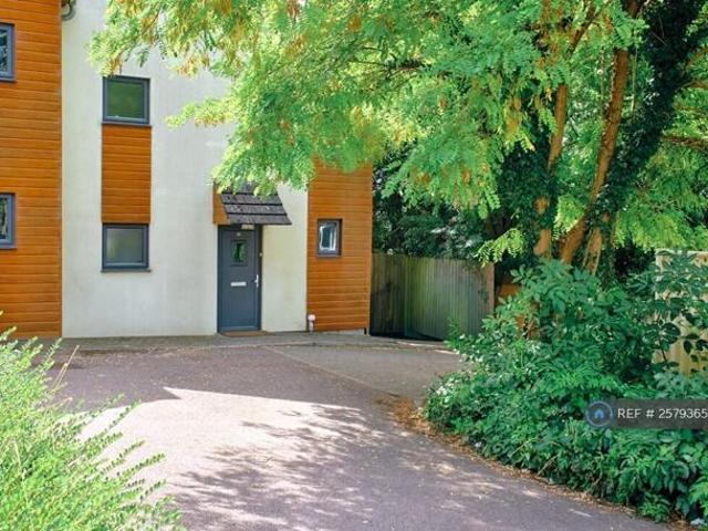 House for rent in Totteridge, High Wycombe