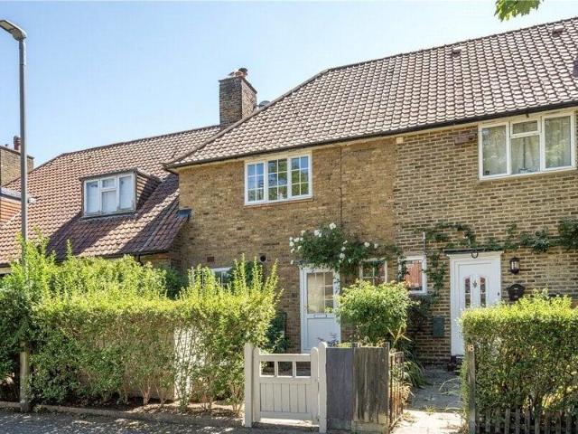 House for sale in Cat Hill, England