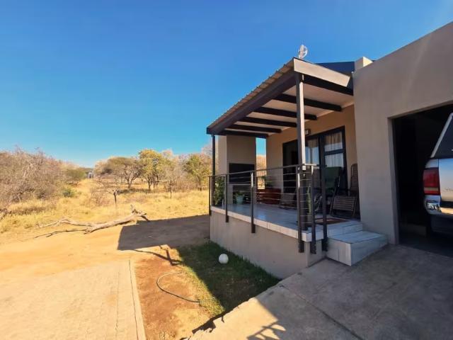 House for sale in Hoedspruit, Maruleng Local Municipality