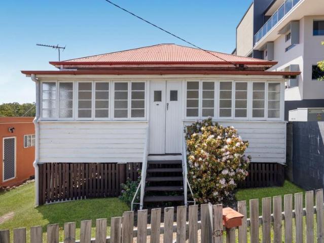 House for sale in Holland Park West, Greater Brisbane