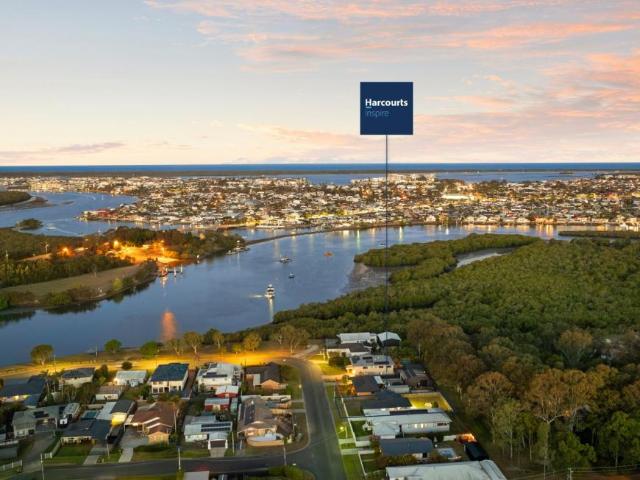 House for sale in Hope Island, Gold Coast City