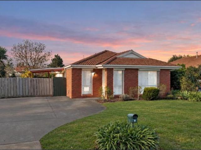 House for sale in Cambridge, Melbourne