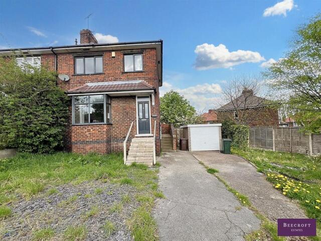 House for sale in Hoyland