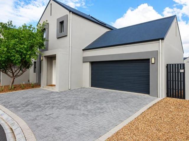 House for sale in Bergsig, Durbanville
