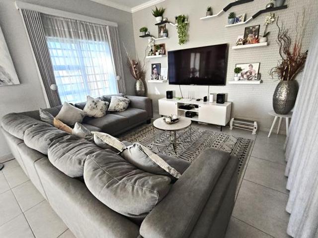 House for sale in Cape Town, Western Cape