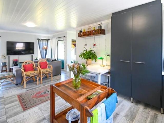 House for sale in Cape Town, Western Cape