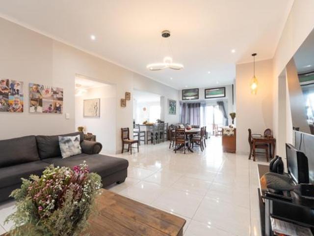 House for sale in Cape Town, Western Cape