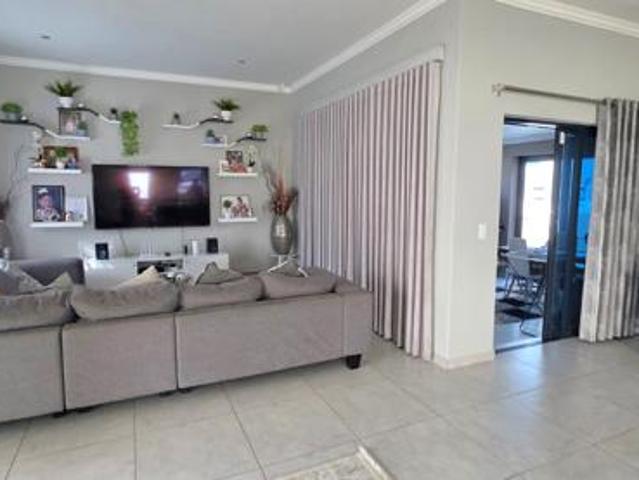House for sale in Cape Town, Western Cape