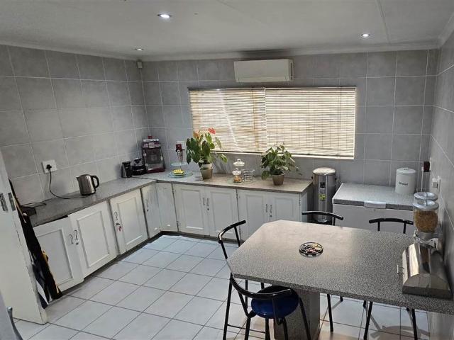 House for sale in Dr Kenneth Kaunda, North West