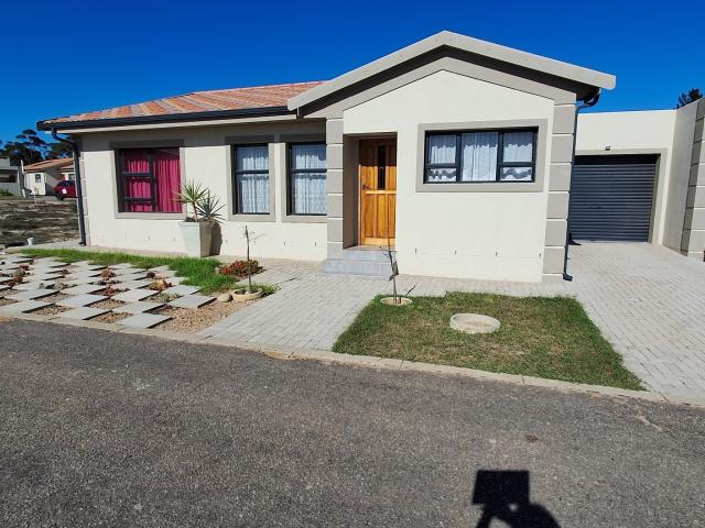 House for sale in Groot Brak Rivier, Western Cape