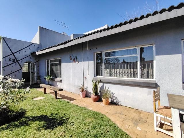 House for sale in Alberton