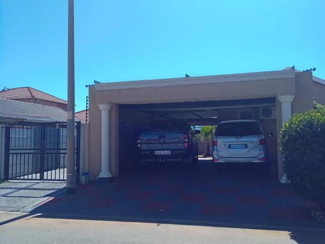 House for sale in Ekurhuleni, Gauteng