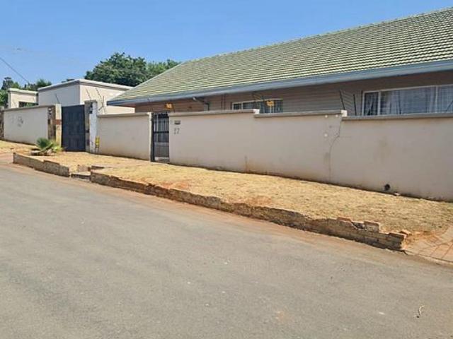 House for rent in Vosloorus, Gauteng