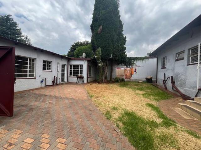 House for rent in Vosloorus, Gauteng