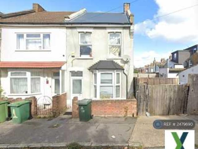 House for sale in Stratford