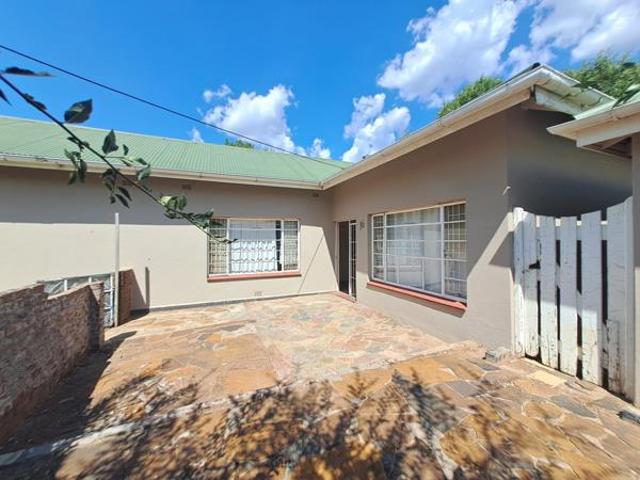 House for sale in Dordrecht, Eastern Cape