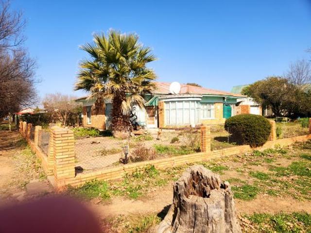 House for sale in Dordrecht, Eastern Cape